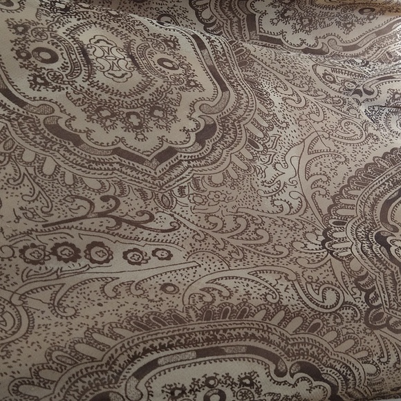 Hi low skirt - Picture 3 of 4